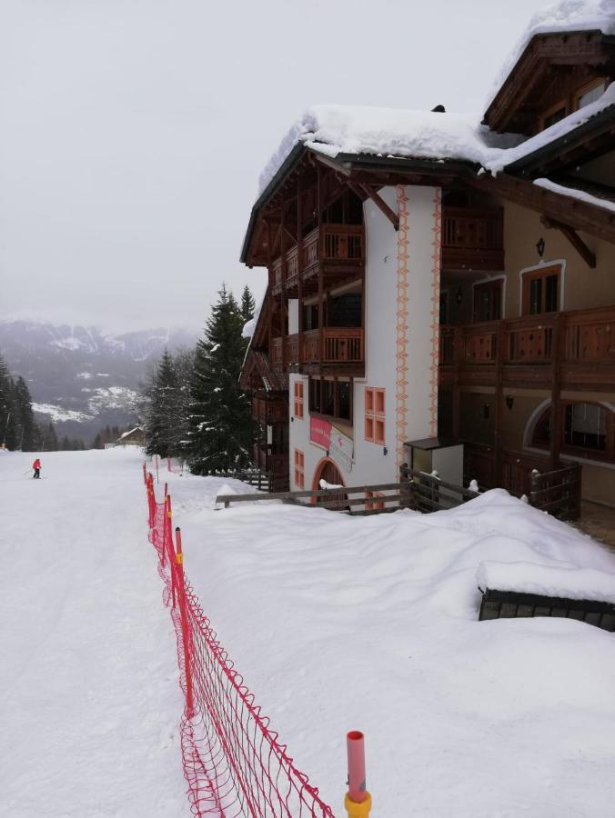 Hotel Dal Bracconiere Folgarida Exterior foto